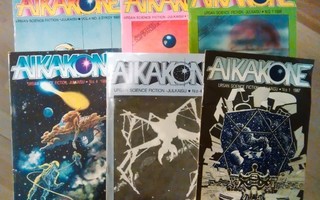 6kpl Aikakone sarjakuva albumeita