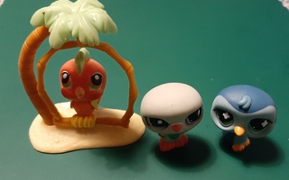 Littlest Pet Shop figuurit: 3 lintua ja palmupuu orrella.