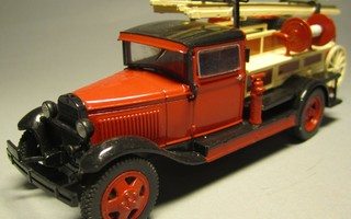 GAZ AA / Ford AA (1930-luku) paloauto 1:43