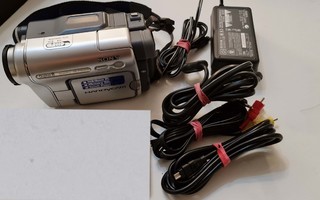 Sony Handycam Videokamera DCR-TRV460E DIGITAL8 /Hi8/Video8