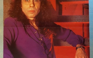 Ronnie James Dio : Hieno posteri v.90