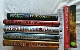 Colfer, Eoin: Artemis Fowl -paketti