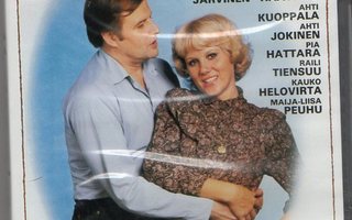 Akaton Mies	(61 651)	UUSI	-FI-		DVD		martti järvinen	1983