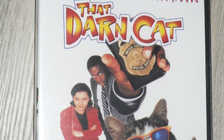 Kissa Vieköön (That Darn Cat) - UUSI - DVD