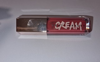 Fenty Beauty Lip Gloss Bomb Cream