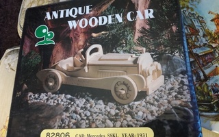 Rakennussarja Antique wooden car Mercedes SSKL