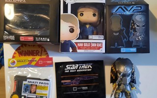 Lootcrate exclusive Figures, items, and more