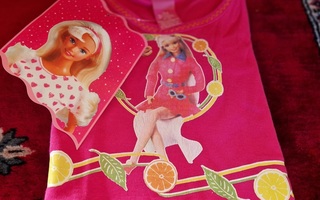 Barbie  lasten t-paita koko 114 cm. 12. UUSI