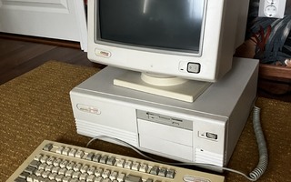 Compaq Deskpro 486s/16M *EI HV*