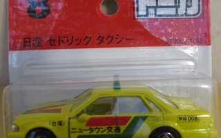 Nissan Cedric 4 Door HT China Taxi Yellow 1988 Tomica 1:62
