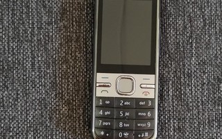 Nokia C5 Älypuhelin, ei toimi*