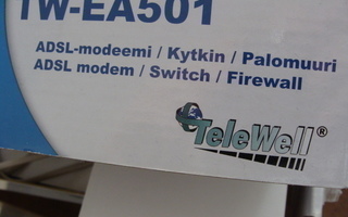 TW-EA501  Kytkin / adsl / palomuuri