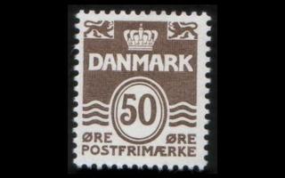 Tanska 572 ** Aaltoviiva 50 öre ruskea (1974)