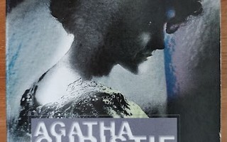 Agatha Christie: Kirstun arvoitus