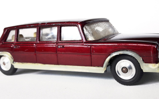 Corgi Toys 247 Mercedes Benz 600 Pullman