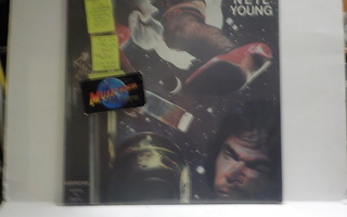 NEIL YOUNG - AMERICAN STARS N BARS M-/M- LP