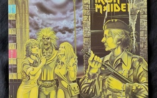 Iron Maiden : 12" Women in uniform