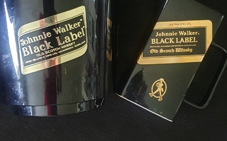 Hienot Johnnie Walker kannu ja kulho