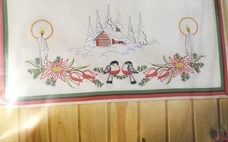 Kirjontapakkaus Kaunis jouluinen seinävaate Permin
