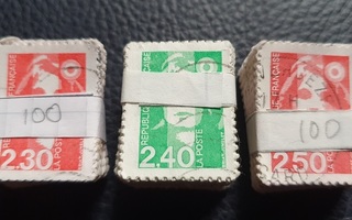 Ranska: 300 kpl postimerkkejä, 3 punttaa, alle 1 sentti/kpl
