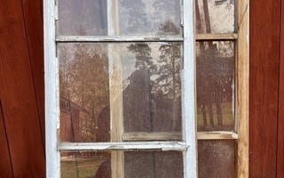 Vanhat kolmiruutuiset ikkunat, vaaka ikkunoita