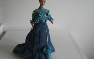Barbie viktoriaanisessa asussa.
