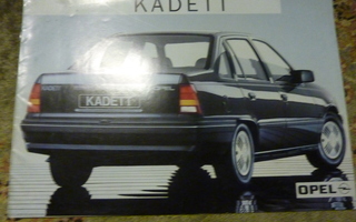 Opel Kadett -86 Esite