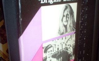 Mihhalkovits : Muudi anatoomia : Brigitte Bardot (1978)