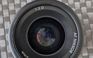 Nikon AF Nikkor 35mm 1:2 D