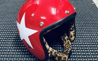 Bandit avo kypärä, punainen / leopardi. Koko S