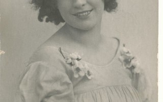 Seppelepäinen neito - kulk. 1919
