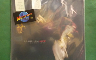 PEARL JAM - LIVE ON TWO LEGS - CLEAR VINYL EU 2022 UUSI 2LP