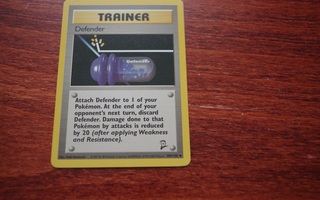 Trainer Defender 109/130, Base Set 2 -sarja (2000), uncommon