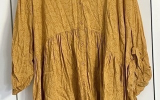 Keltainen napitettava mekko, koko XL (Kappahl)