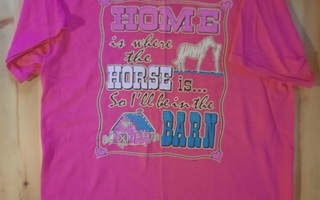 Pinkki t-paita: hevosaihe