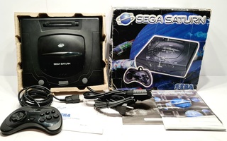 Sega Saturn konsoli laatikossaan