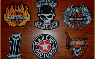 6 kpl erilaisia Harley-Davidson kangasmerkkejä