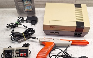 Nintendo NES 8-bit konsoli tarvikkeineen