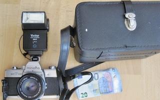 VANHA Kamera Minolta SRT100 CLC + Salamalaite + Laukku