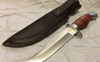 Puukko.