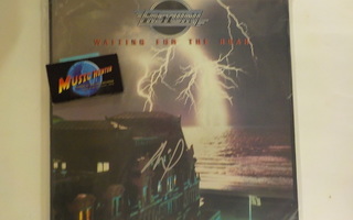 FASTWAY - WAITING FOR THE ROAR M-/M- LP + NIMMARI!