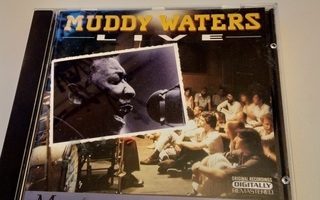 CD Muddy Waters - Live ( Sis.postikulut )