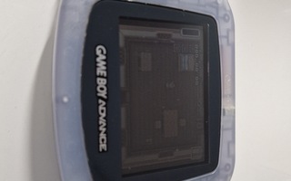 Nintendo Gameboy Advance läpinäkyvä konsoli