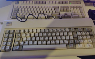 Model F XT USB-toimisena.