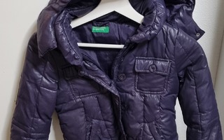 BENETTON Toppatakki koko 130 cm.