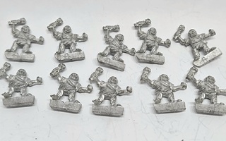 Warhammer Fantasy - 10kpl Halfling figuureita [G58]