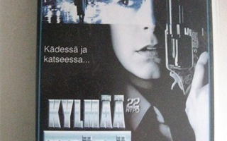VHS elokuva: Kylmää terästä