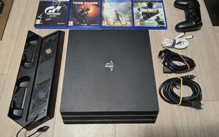 Ps4 PRO CUH-7016B + muutama peli