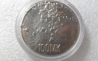 100 mk 1992 Itsenäisyyden 75  vuotis  juhlaraha  pillerissä
