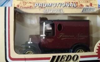 Lledo Promotional Model Pikkuauto